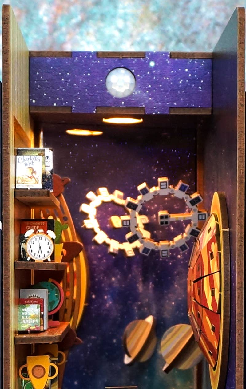 DIY Miniature House Book Nook Kit: Interstellar