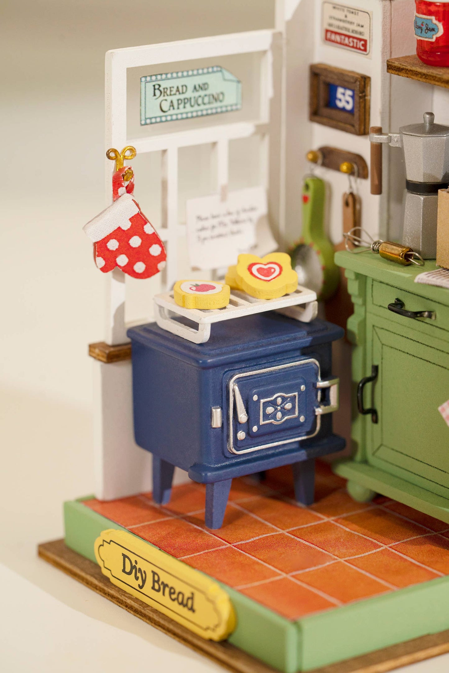 DIY Miniature House Kit: Afternoon Baking Time